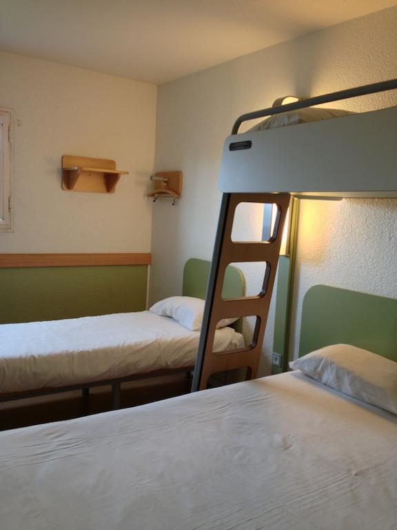 Ibis Budget Chartres Bagian luar foto